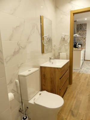 3_utkj6zglq1_Monqar_Leandro_Apartamento 12 (2).jpg